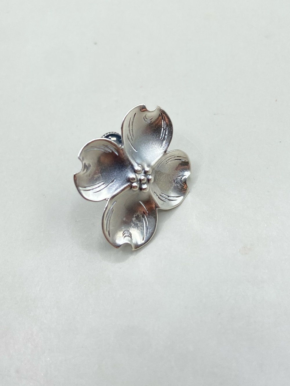 Vintage Stuart Nye Sterling Silver Dogwood Single Earring Screw on Back